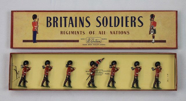 Britains Set #82 Scots Guards and Pioneers (1 of 1)