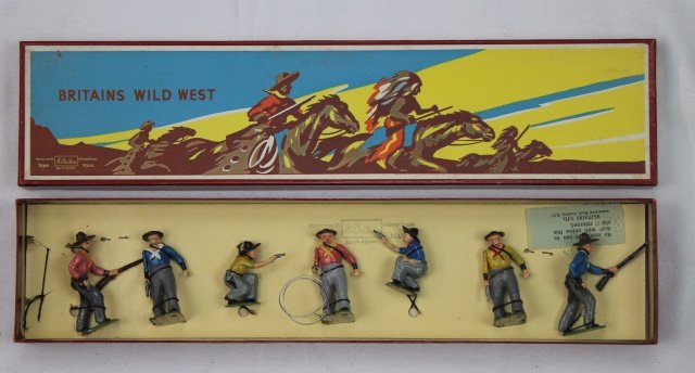 Britains Set #183 Cowboys on Foot: Cowboys on Foot. Post War 1947-59. 7 pieces. Condition: figures mint tied-in-box, Box excellent.