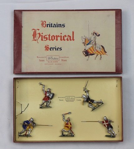 Britains Set #1664 Knights on Foot.: Knights on Foot. Post War 1954-60. 5 pieces. Condition: figures mint tied-in-box, Box excellent.