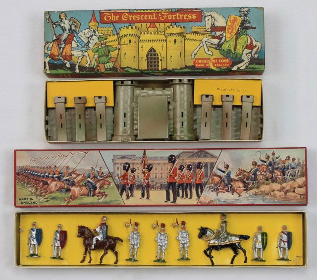 LOT Crescent Knights and Castle Sets (1 of 1)
