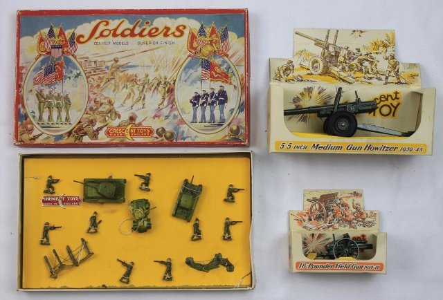 LOT Crescent 20mm Khaki Troops and Guns: Includes a Set of 20mm Troops with Tanks, #1249 Gun and #1251 Gun. Post War. 16 pieces. Guns in Display Boxes. Condition: figures mint, some loose in box, Boxes very good.