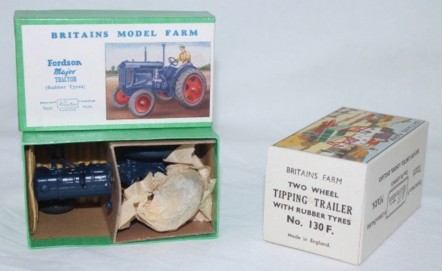 LOT Britains Farm Tractor and Trailer (1 of 2)