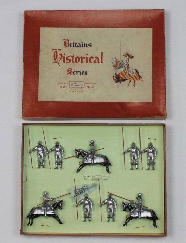 Britains Set #1307 Knight in Armor (1 of 1)