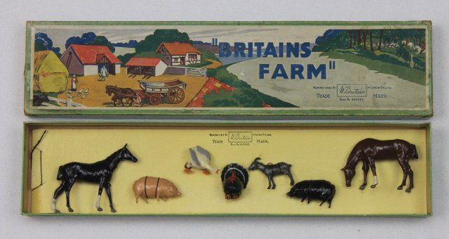 Britains Set #123F Farmyard Display (1 of 1)
