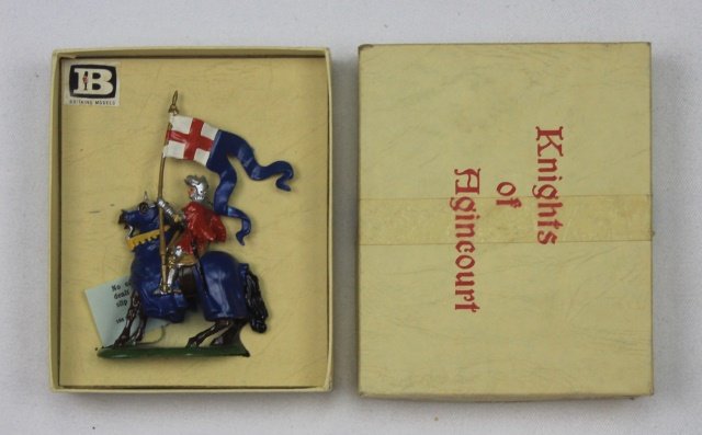 Britains Set #1662 Agincourt Knight Banner: Agincourt Knight with Banner in Wrong Box. Post War 1954-60. 1 piece. Condition: figure mint in-the-box. Box very good to excellent with old tape applied. Box label indicates Agincourt Knight #9496.