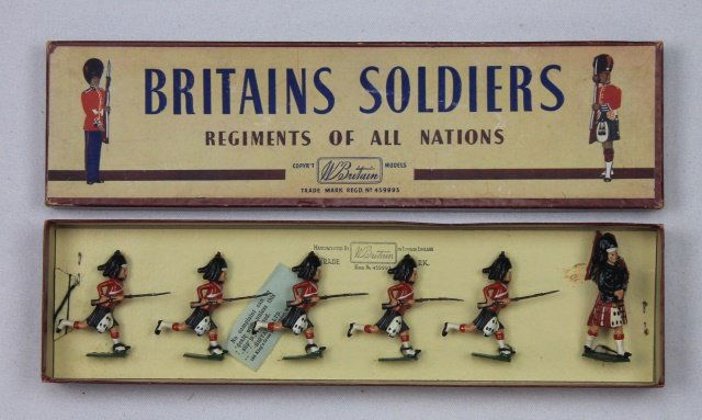 Britains Set #11 Black Watch Charging (1 of 1)