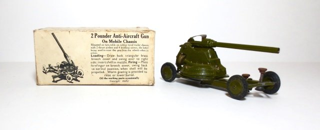 Britains 2 Pounder Anti-Aircraft Gun: On Mobile Chassis. Set #1717. Very good condition. Box fair with general wear.