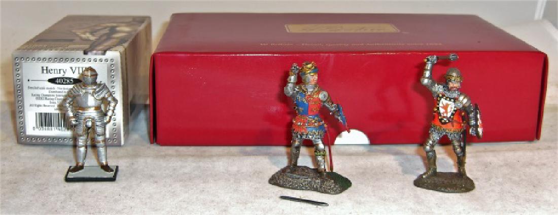 Britains Medieval Figures (1 of 1)