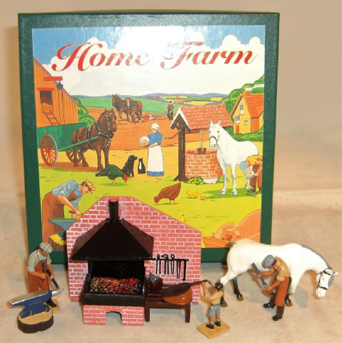 Britains Home Farm Forge Set (1 of 1)