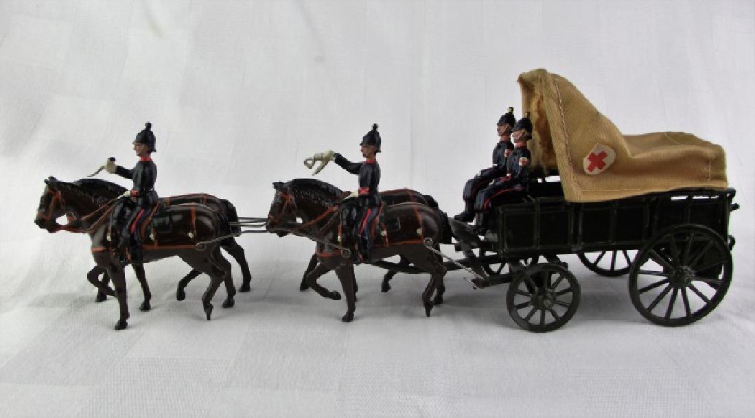 Britains Royal Army Ambulance Wagon No. 145 (1 of 1)