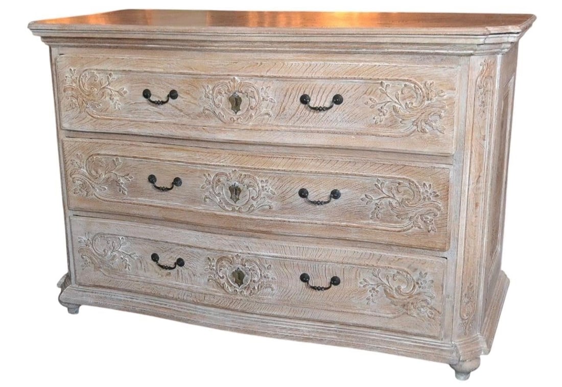 18th c. French Whitewashed Oak Commode - 5