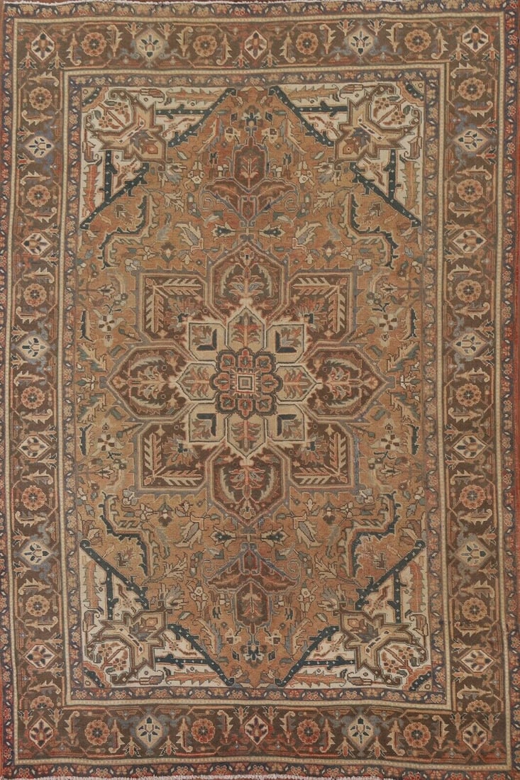 Vintage wool geometric heriz hand knotted rug 10/7 feet (1 of 12)