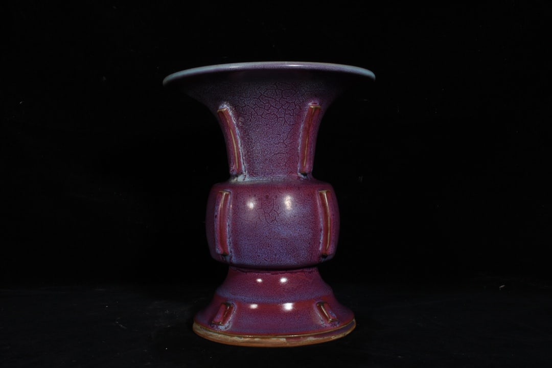 Chinese jun kiln porcelain vase Song dynasty (1 of 9)