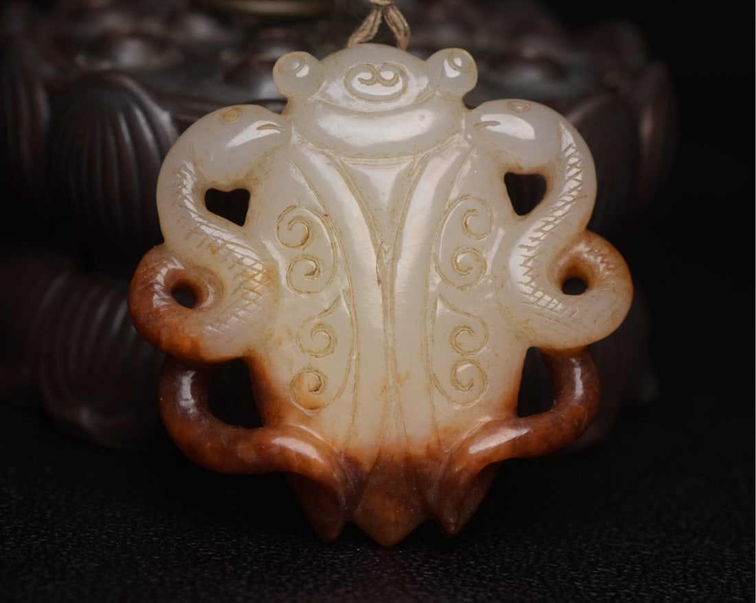Chinese natural jade carved pendant Qing dynasty: Size: Height 53 mm - Width 13 mm Materials: Natural Jade Time Period: Qing dynasty Manufactured Date: 18th-c Period Origin: China