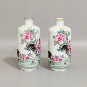 Chinese famille rose porcelain vase Qing dynasty Qianlong Mark & Period (1 of 9)