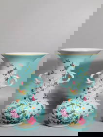Chinese famille rose porcelain vase pair Qing dynasty Yongzheng Mark & Period (1 of 9)