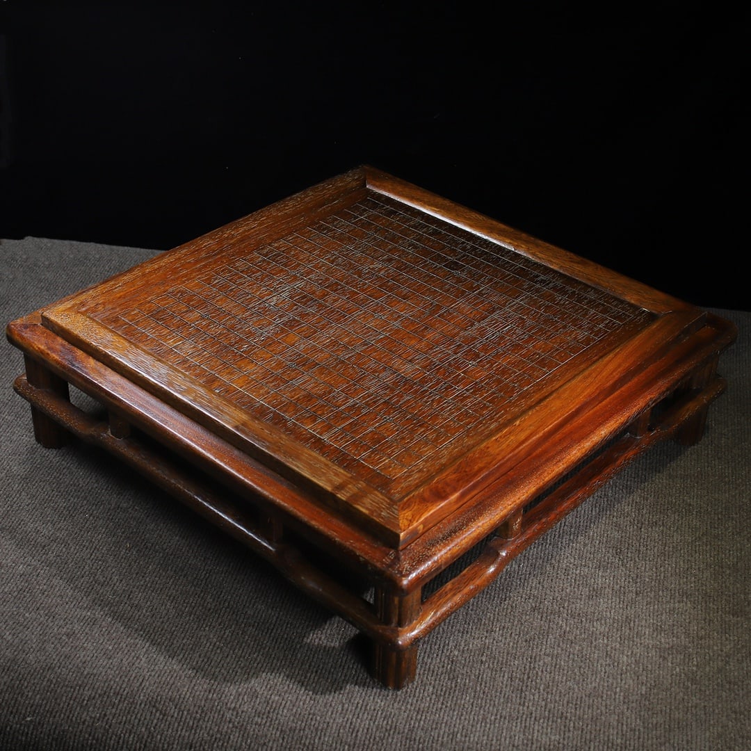 Chinese Huanghuali chess and go dual-purpose chessboard table Qing dynasty (1 of 10)