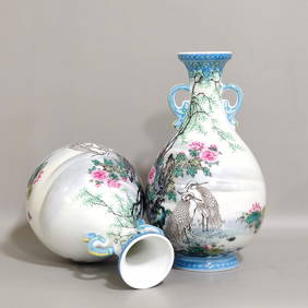 Chinese famille rose porcelain vase pair Qing dynasty Qianlong Mark & Period (1 of 9)