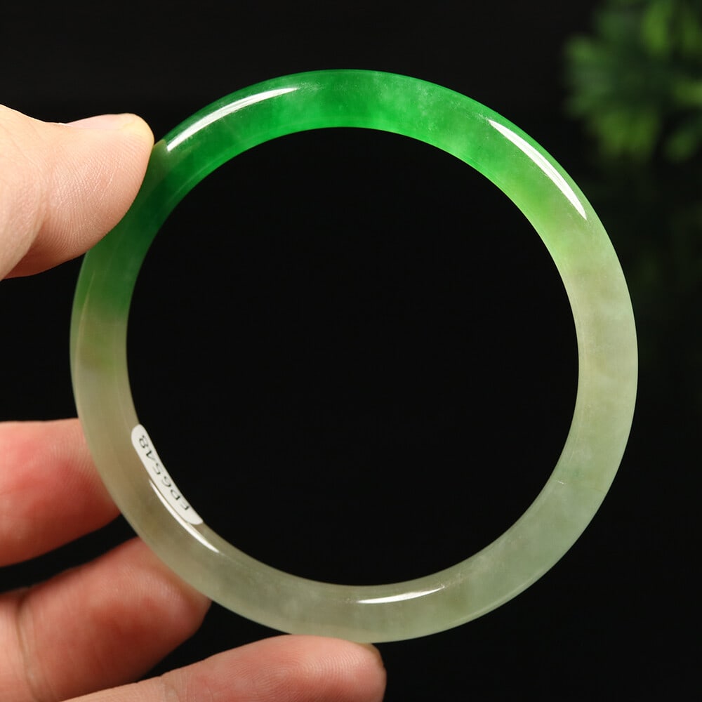 Chinese natural jade carved bangle (1 of 12)