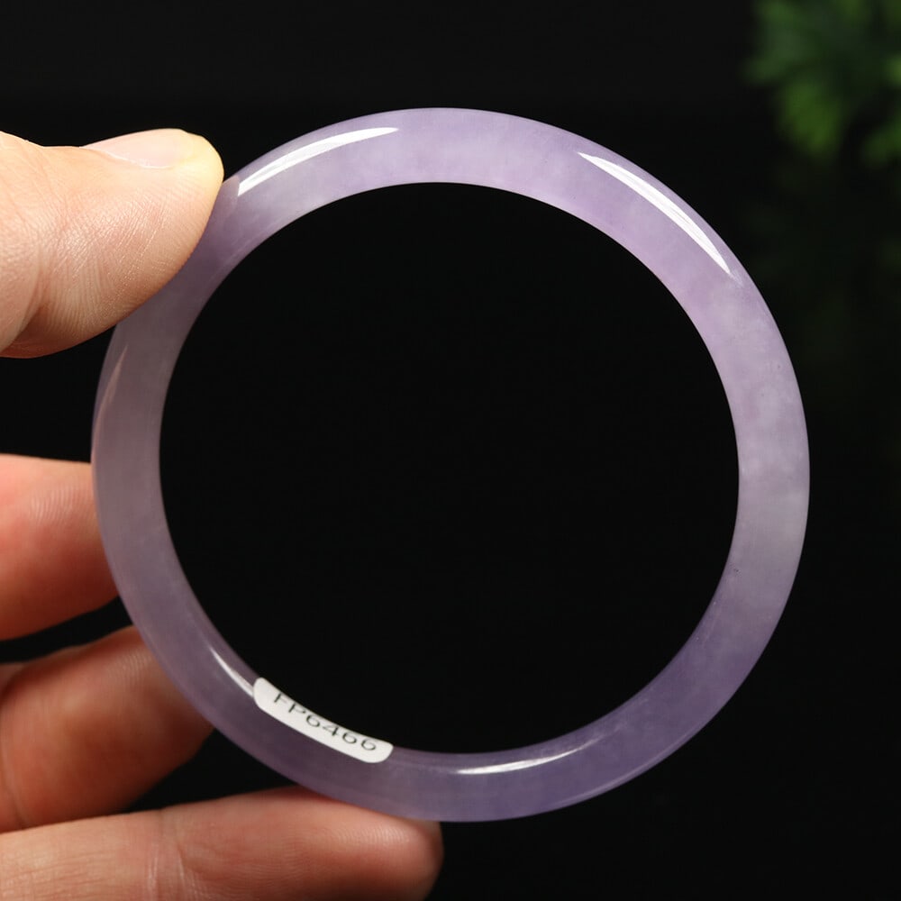 Chinese natural jade carved bangle (1 of 10)