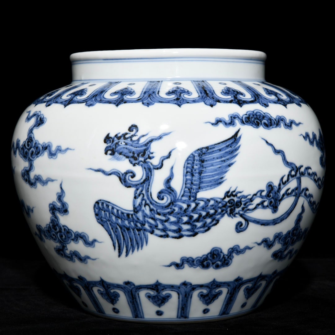Chinese blue and white porcelain jar Ming dynasty Xuande Mark & Period (1 of 9)