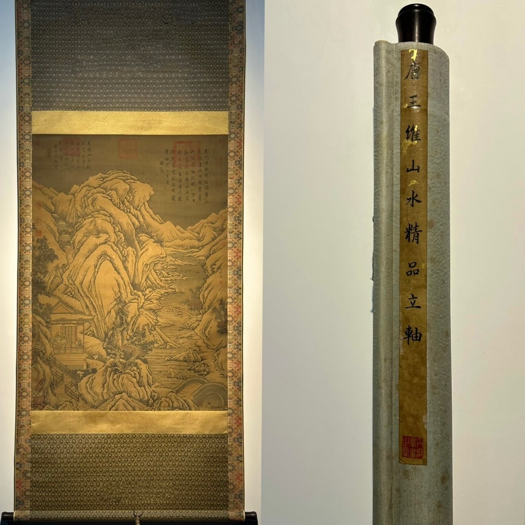 Chinese scroll painting Tang dynasty Wang Wei: Size: Height 117 cm - Width 78 cm Materials: ink color and paper Time Period: Tang dynasty Manufactured by: Wang Wei Object: Chinese Antique A fine hand-painted six-foot landscape painting on silk by