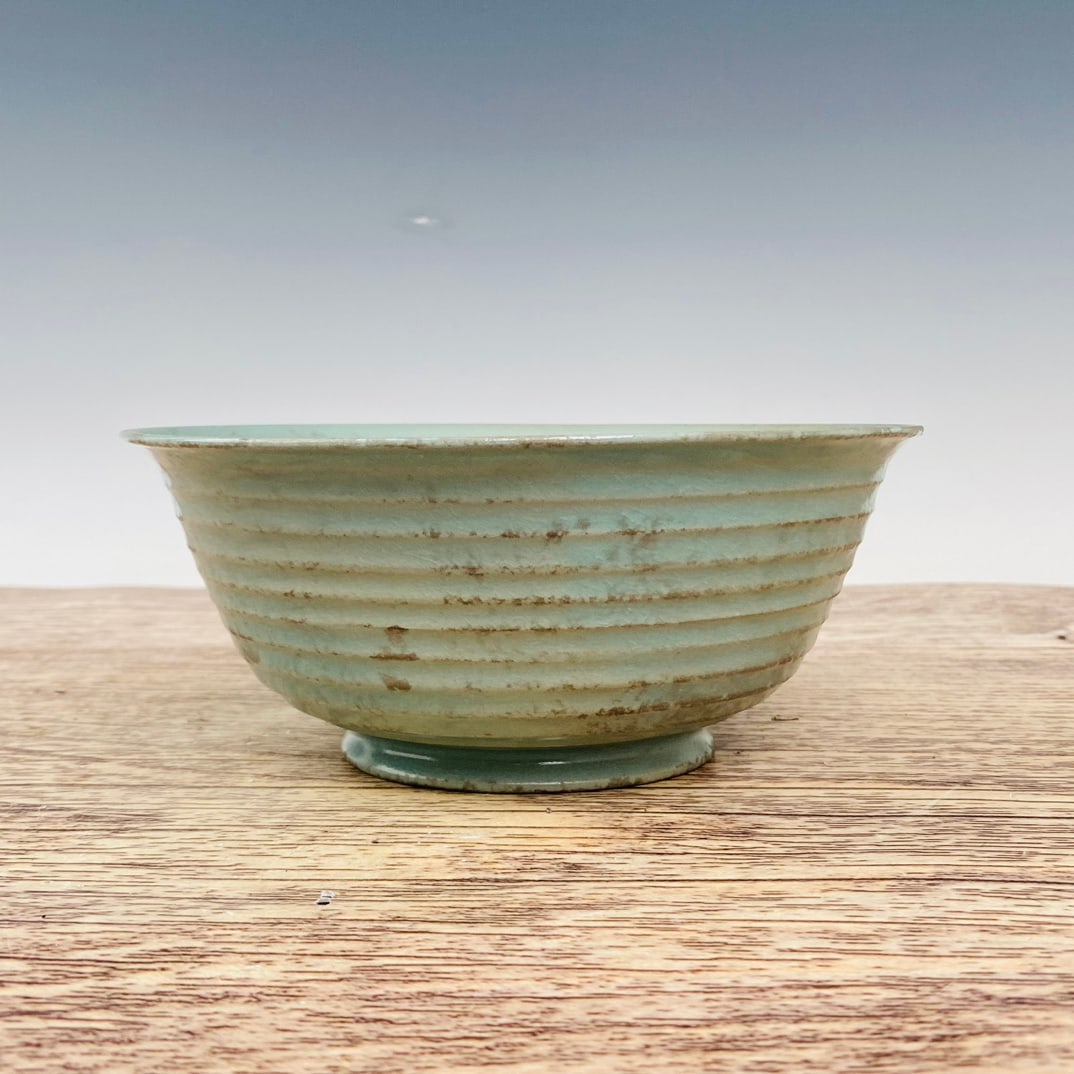 Chinese ru kiln porcelain bowl Song dynasty: Size: Width 19 cm - Height 8 cm Materials: Porcelain Time Period: Song dynasty Manufactured Date: 10th-c Period Object: Chinese Antique ⛨ Purchase With Confidence ✔ Verified Auction