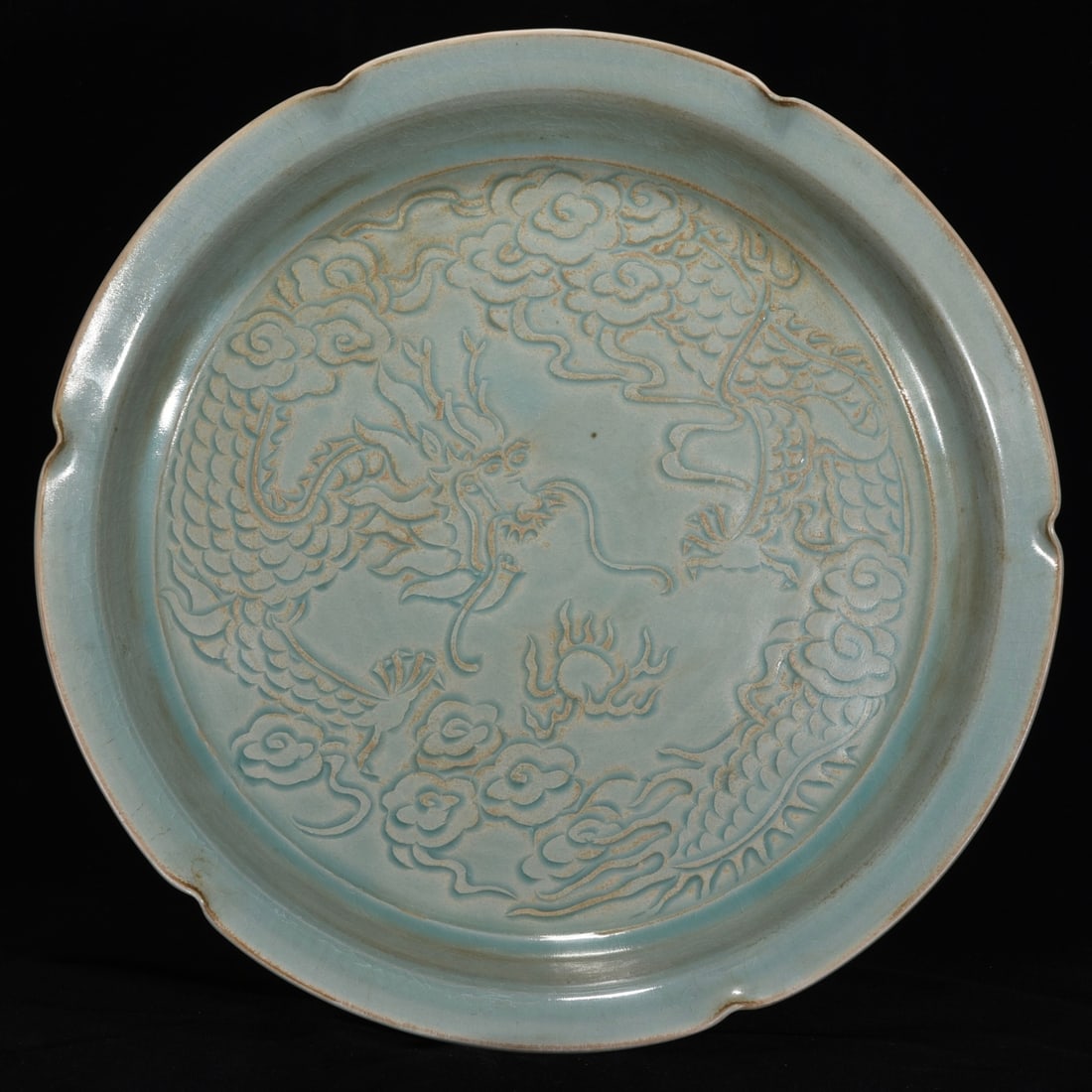 Chinese ru kiln porcelain large dish Song dynasty: Size: Width 43 cm - Height 6 cm Materials: Porcelain Time Period: Song dynasty Manufactured Date: 10th-c Period Object: Chinese Antique ⛨ Purchase With Confidence ✔ Verified Auction
