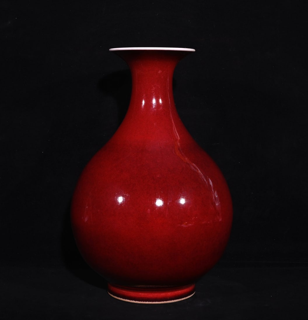 Chinese red glaze porcelain vase Qing dynasty Qianlong Mark: Size: Height 29.5 cm - Width 19 cm Materials: Porcelain Time Period: Qing dynasty Manufactured Date: Qianlong Mark & Period Object: Chinese Antique ⛨ Purchase With Confidence ✔ Veri
