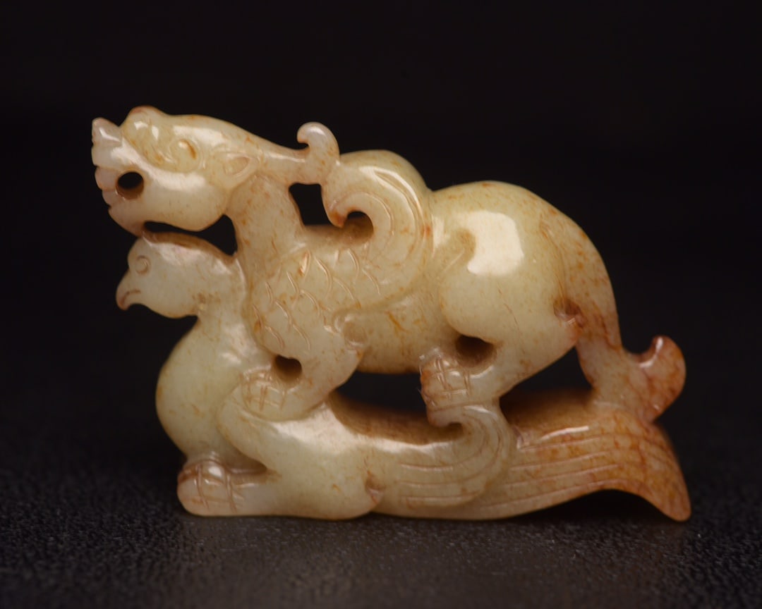 Chinese natural jade carved ornaments Qing dynasty: Size: Height 4.1 cm - Width 6.2 cm Materials: Natural Jade Time Period: Qing dynasty Manufactured Date: Qianlong Period Object: Chinese Antique ⛨ Purchase With Confidence ✔ Verified