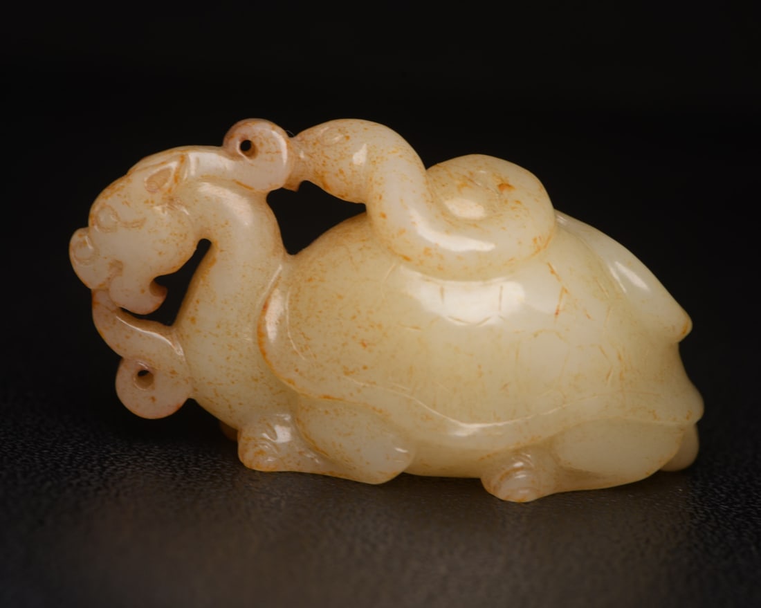 Chinese natural jade carved ornaments Qing dynasty: Size: Height 3.9 cm - Width 7.6 cm Materials: Natural Jade Time Period: Qing dynasty Manufactured Date: Qianlong Period Object: Chinese Antique ⛨ Purchase With Confidence ✔ Verified
