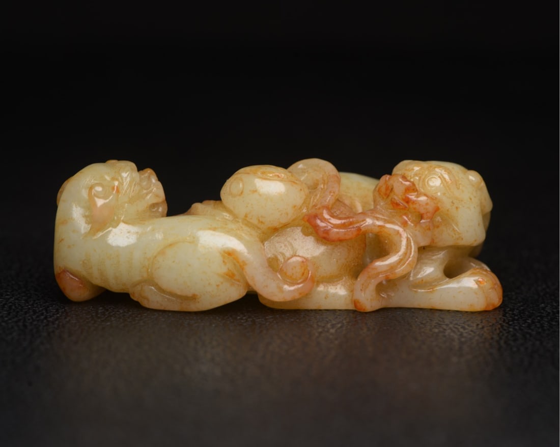 Chinese natural jade carved ornaments Qing dynasty: Size: Height 3.1 cm - Width 7.3 cm Materials: Natural Jade Time Period: Qing dynasty Manufactured Date: Qianlong Period Object: Chinese Antique ⛨ Purchase With Confidence ✔ Verified