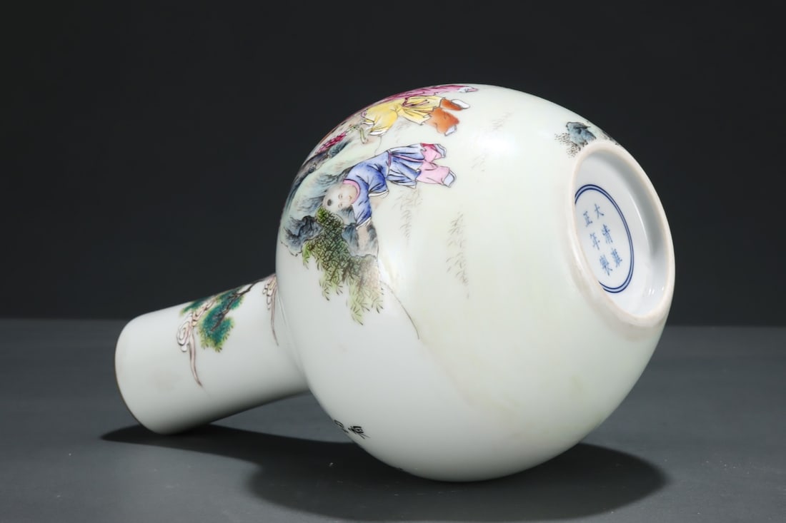 Chinese famille rose porcelain vase Qing dynasty Yongzheng Mark & Period - 8
