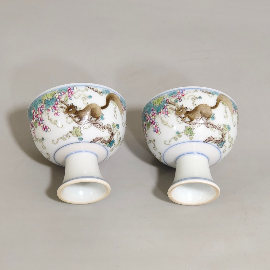 Chinese famille rose porcelain bowl pair Qing dynasty Yongzheng Mark & Period: Size: Width 5.2 cm - Height 4.7 cm Materials: Porcelain Time Period: Qing dynasty Manufactured Date: Yongzheng Mark & Period Object: Chinese Antique ⛨ Purchase With Confidence ✔ Ver