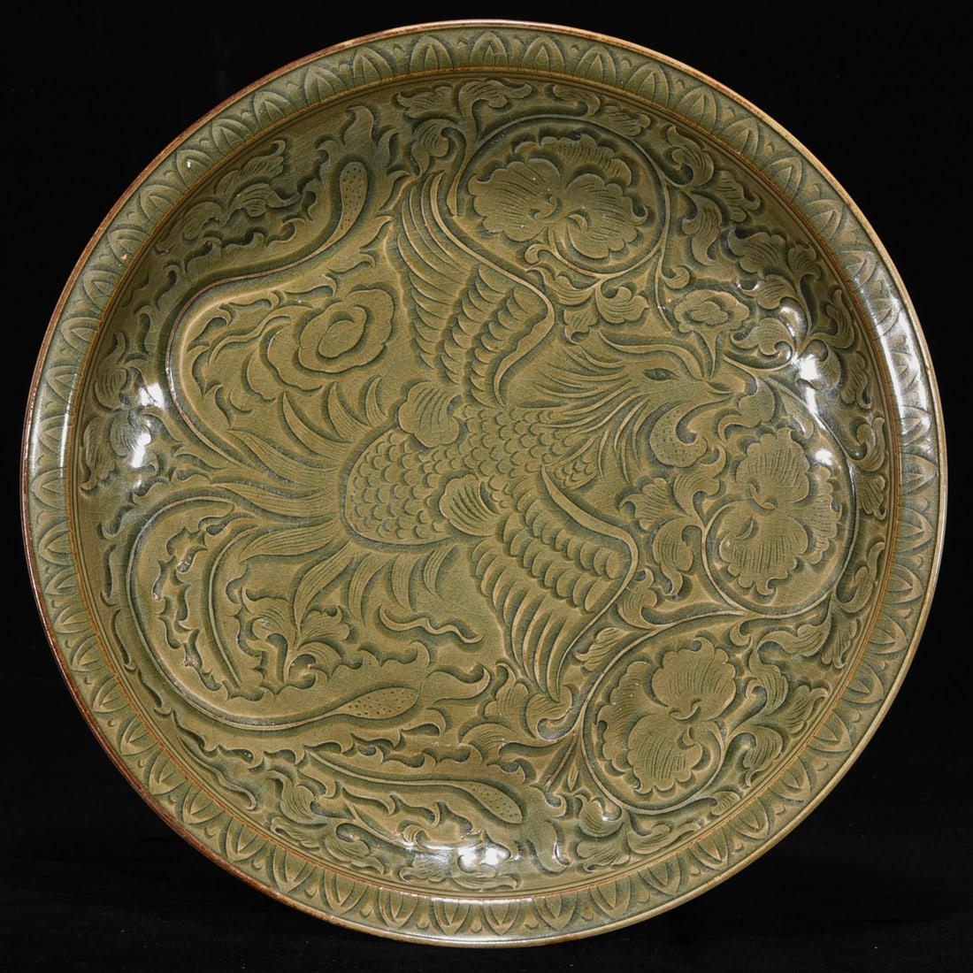 Chinese celadon kiln porcelain plate Song dynasty: Size: Width 32 cm - Height 6 cm Materials: Porcelain Time Period: Song dynasty Manufactured Date: 10th-c Period Object: Chinese Antique ⛨ Purchase With Confidence ✔ Verified Auction