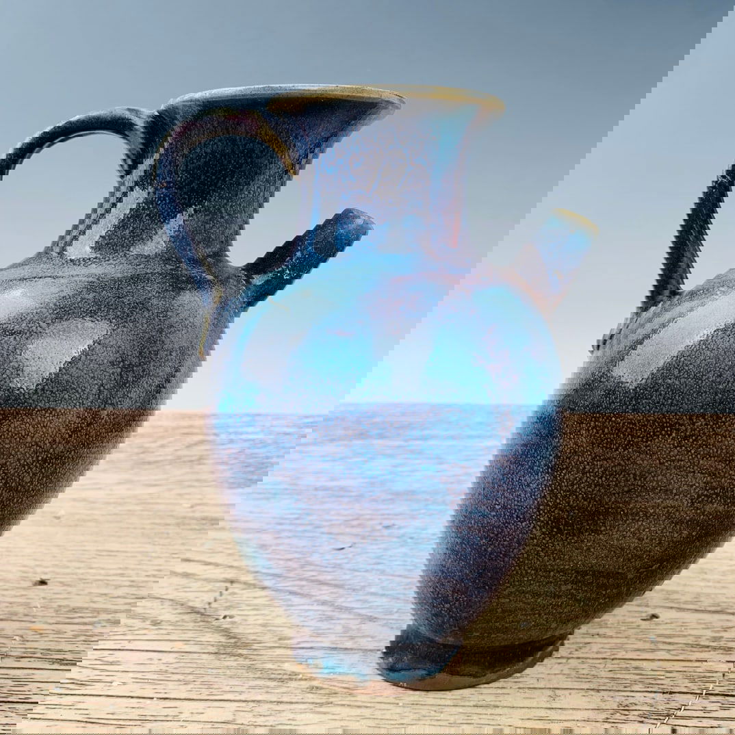 Chinese jun kiln porcelain pot Song dynasty: Size: Height 21.5 cm - Width 16 cm Materials: Porcelain Time Period: Song dynasty Manufactured Date: 10th-c Object: Chinese Antique ⛨ Purchase With Confidence ✔ Verified Auction Hou