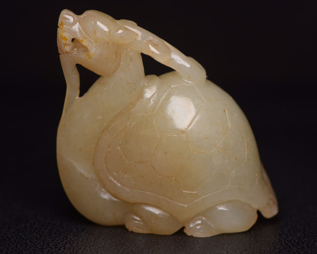 Chinese natural jade carved ornaments Qing dynasty: Size: Height 6 cm - Width 6 cm Materials: Natural Jade Time Period: Qing dynasty Manufactured Date: Qianlong Period Object: Chinese Antique ⛨ Purchase With Confidence ✔ Verified Auc