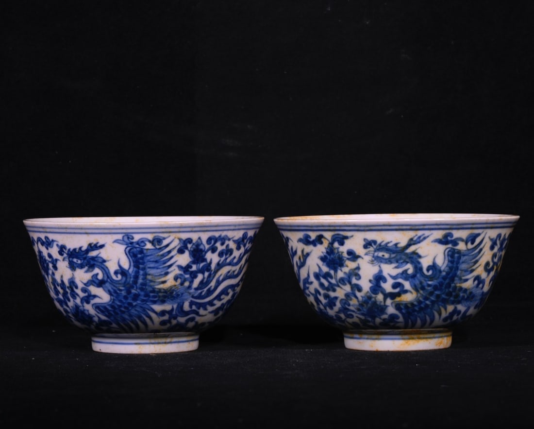 Chinese blue and white porcelain bowl pair Ming dynasty Chenghua Mark & Period: Size: Width 9.5 cm - Height 5 cm Materials: Porcelain Time Period: Ming dynasty Manufactured Date: Chenghua Mark & Period Object: Chinese Antique ⛨ Purchase With Confidence ✔ Verifi