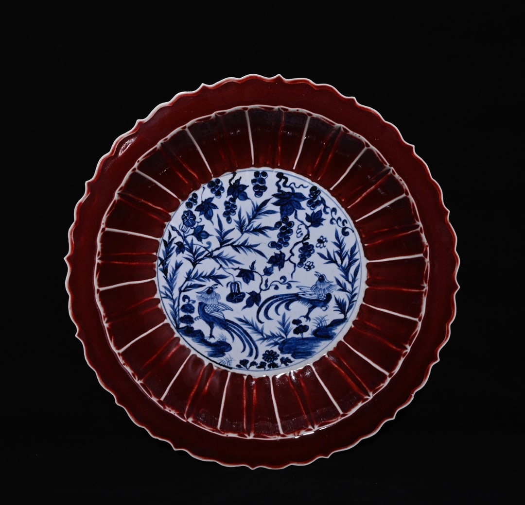 Chinese blue and white porcelain plate Yuan dynasty: Size: Width 42 cm - Height 7.3 cm Materials: Porcelain Time Period: Yuan dynasty Manufactured Date: 13th-c Period Object: Chinese Antique ⛨ Purchase With Confidence ✔ Verified Aucti