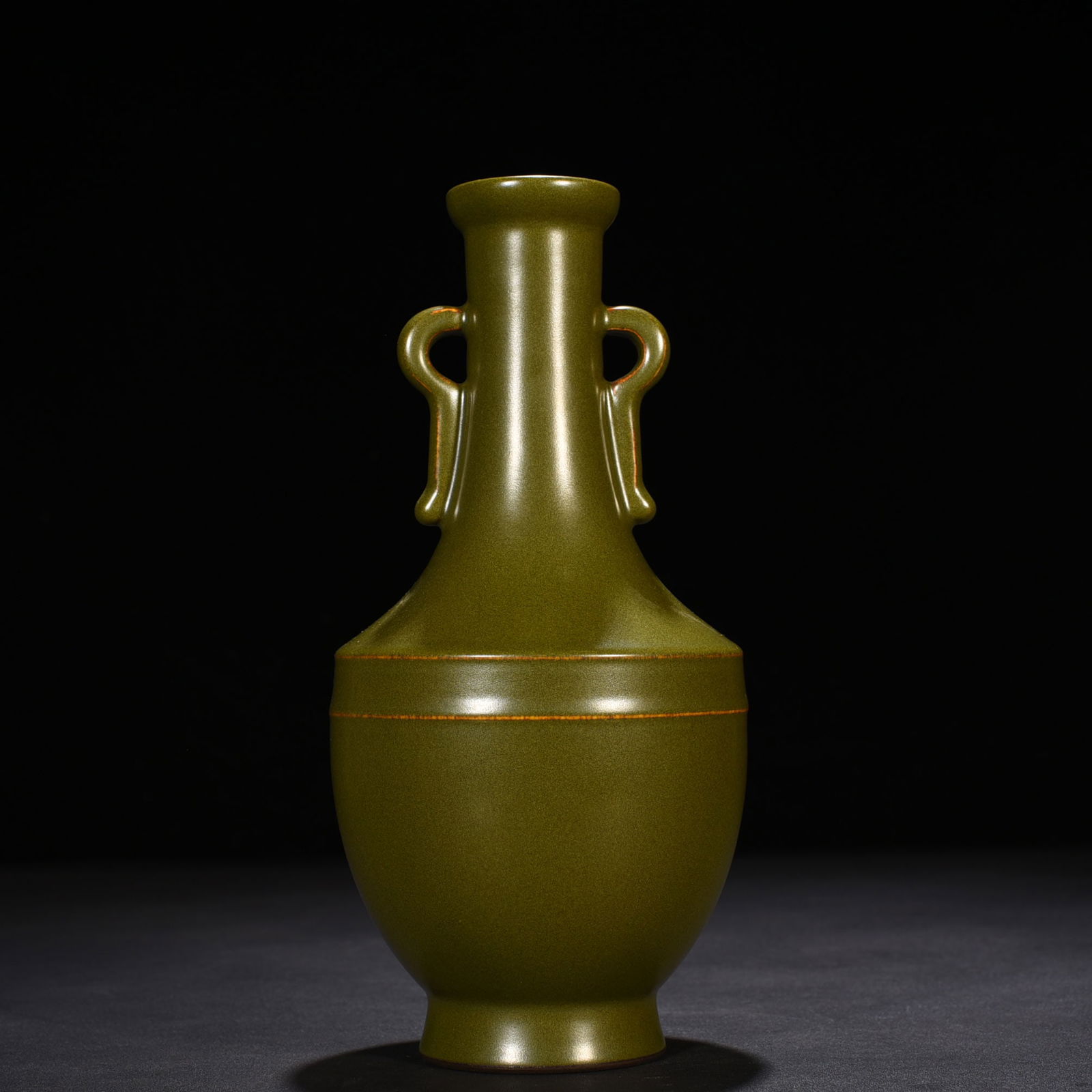 Chinese tea dust porcelain vase Qing dynasty Qianlong Mark & Period (1 of 7)