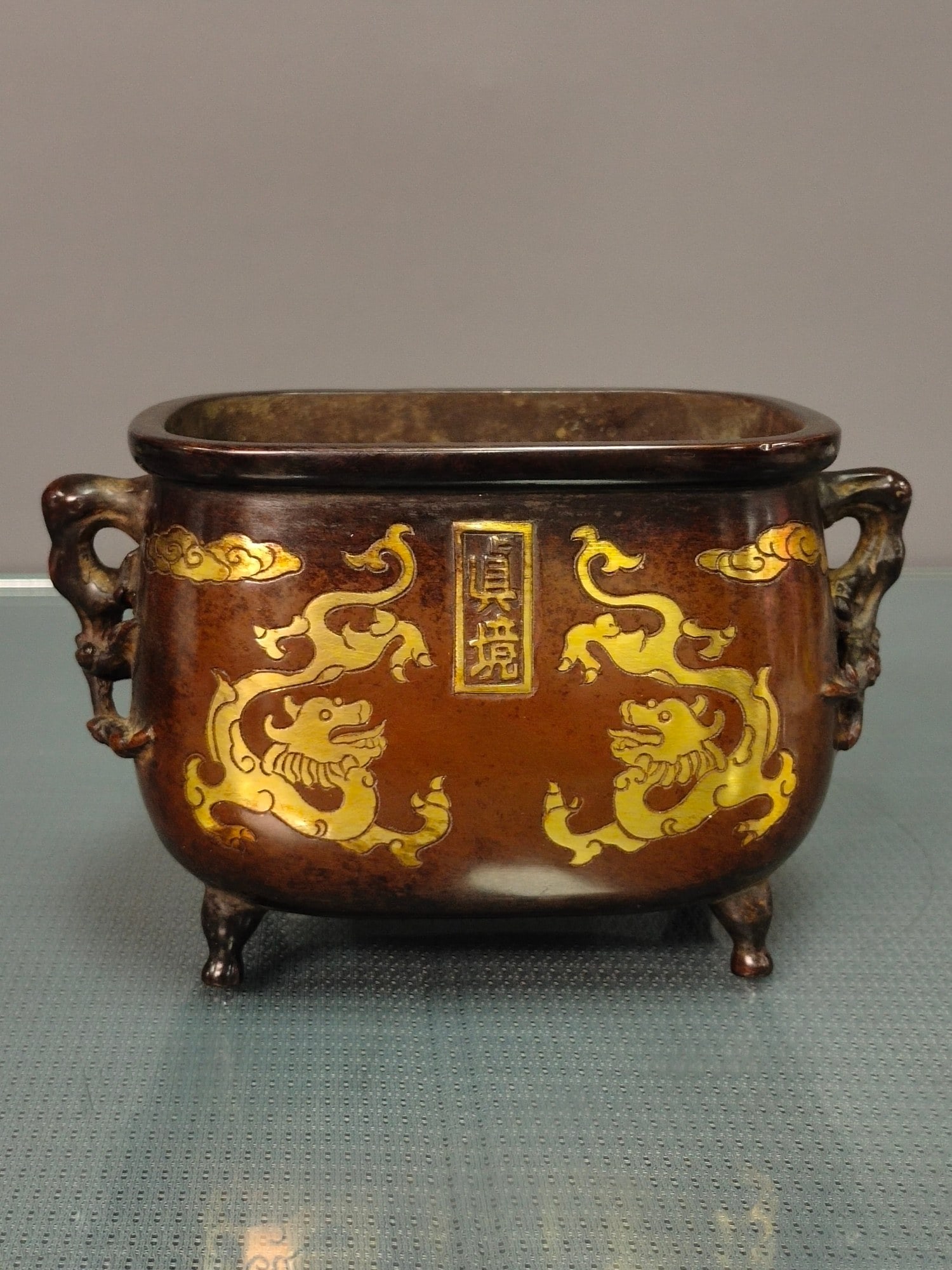 Chinese gilt bronze incense burner Ming dynasty Xuande Mark & Period (1 of 9)