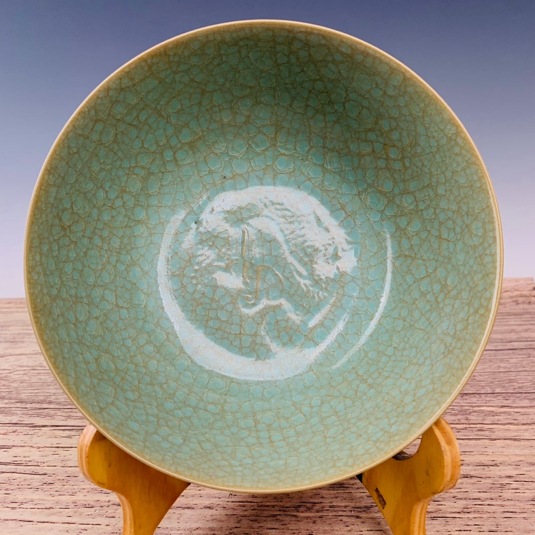 Chinese ru kiln porcelain bowl Song dynasty (1 of 9)