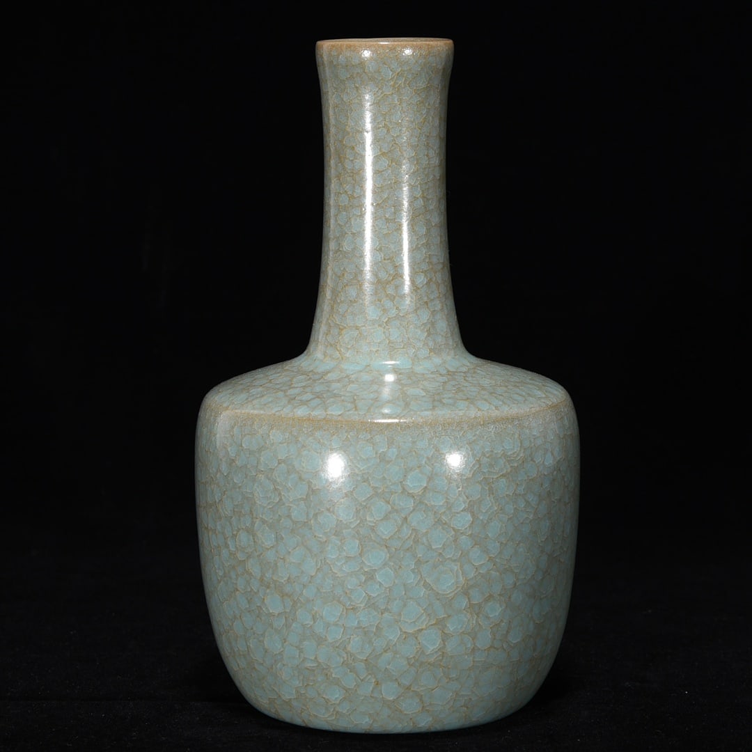 Chinese ru kiln porcelain vase Song dynasty (1 of 9)