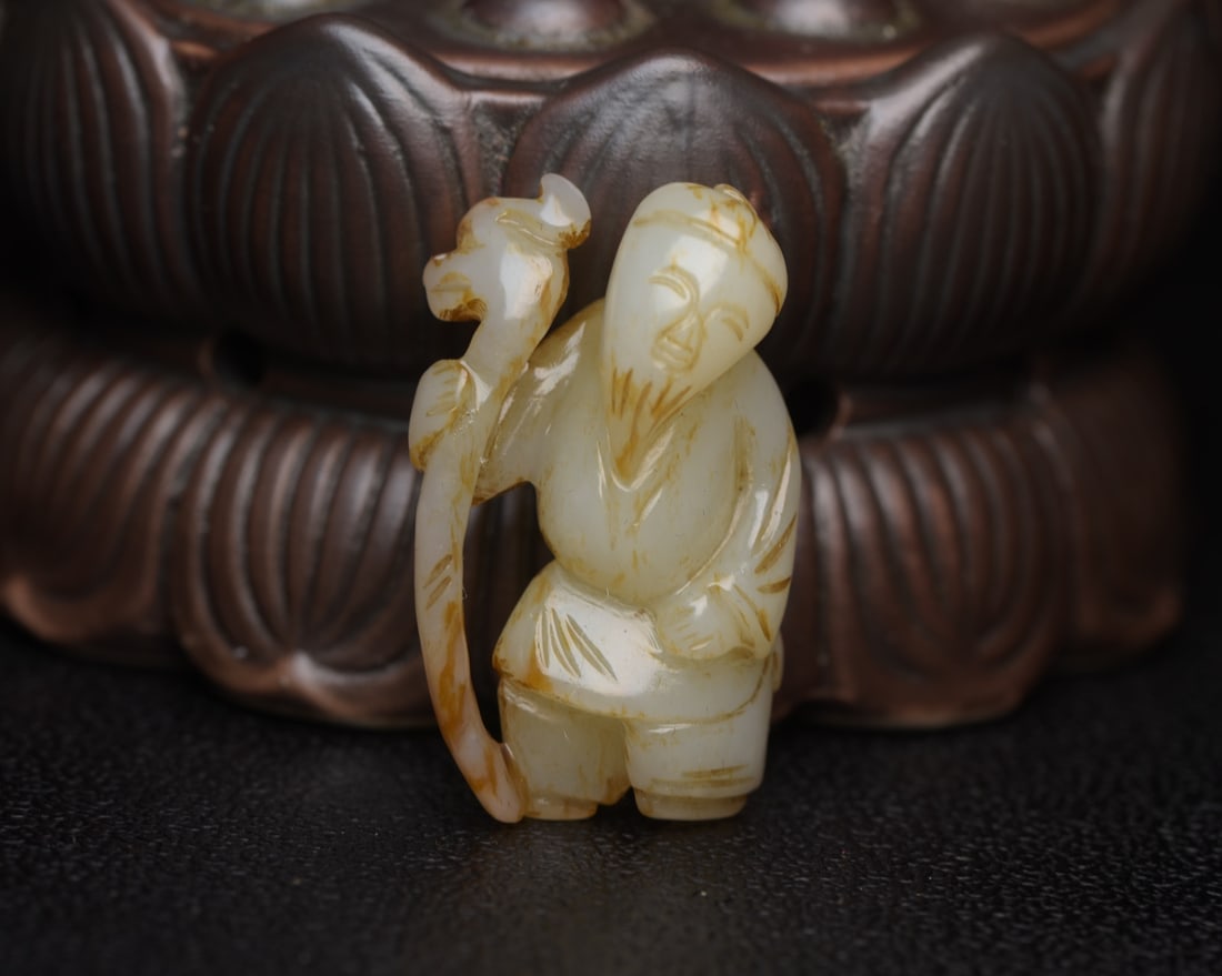 Chinese natural jade carved ornaments Qing dynasty (1 of 9)