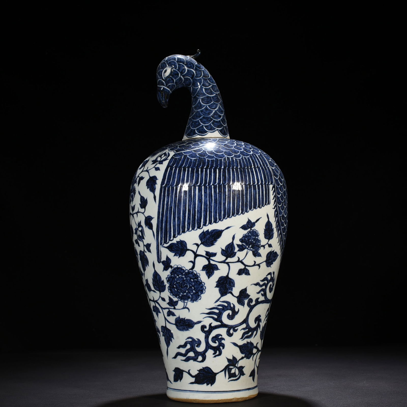 Chinese blue and white porcelain vase Yuan dynasty (1 of 9)