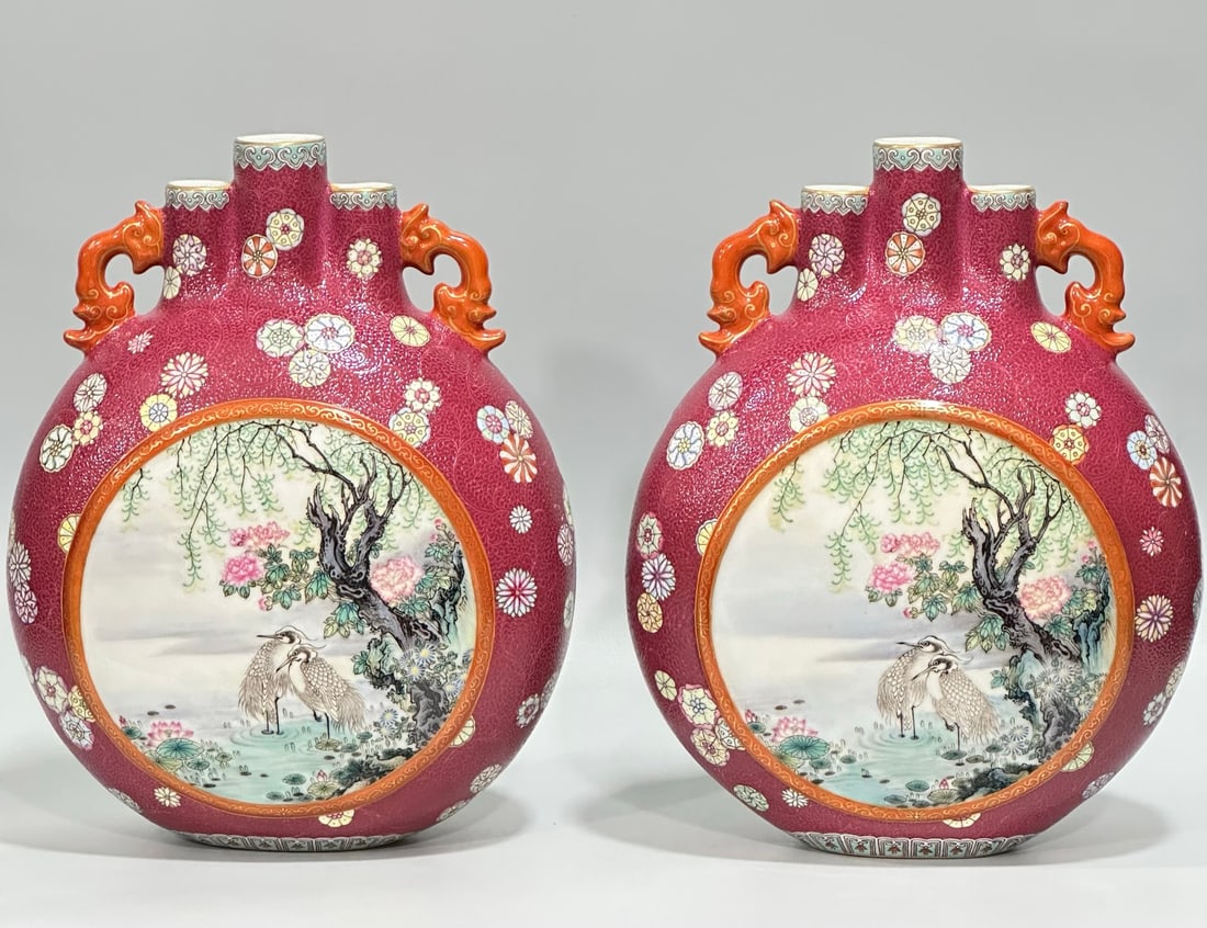 Chinese famille rose porcelain vase pair Qing dynasty Qianlong Mark & Period (1 of 9)