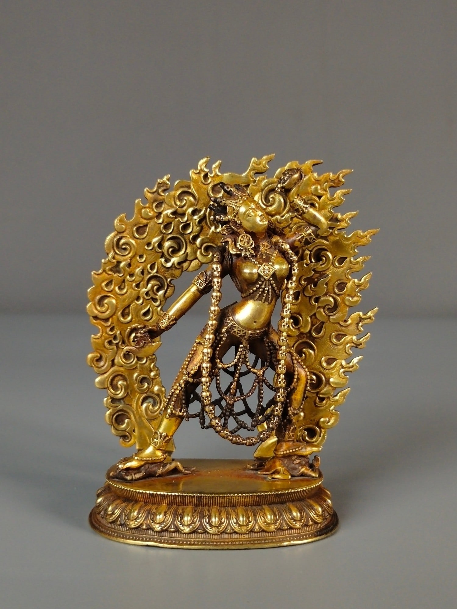 Chinese gilt bronze buddha figure Qing dynasty (1 of 9)