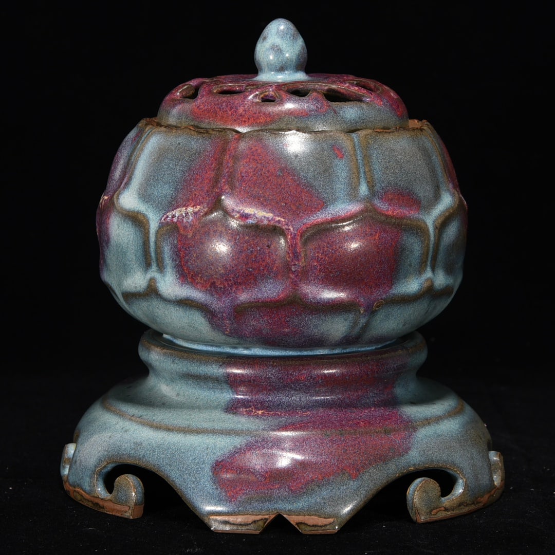 Song dynasty Jun kiln hollow Ruyi Jun porcelain smoker (1 of 8)