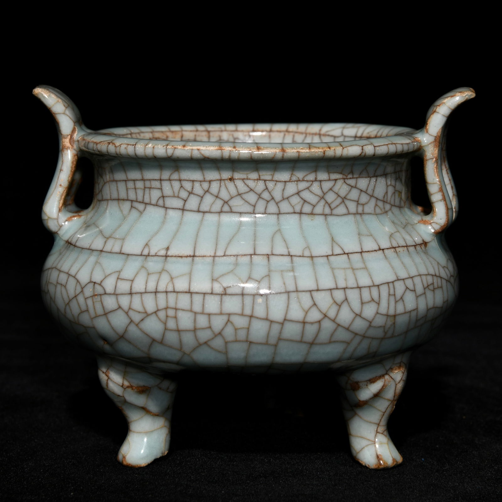 Song Dynasty Longquan kiln incense burner (1 of 9)