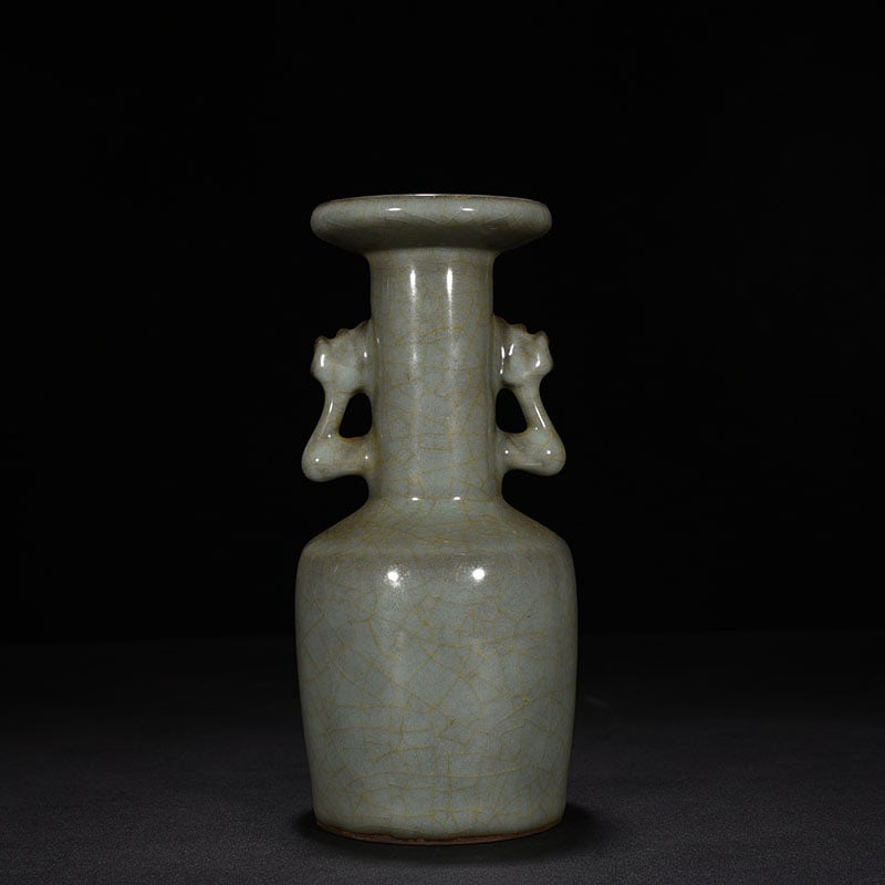 Song Dynasty official kiln phoenix ear vase (1 of 7)